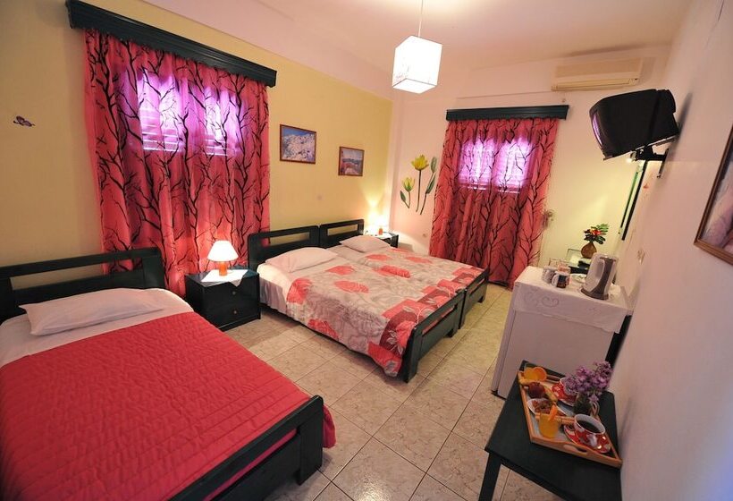 اتاق استاندارد سه نفره, Villa Koronios