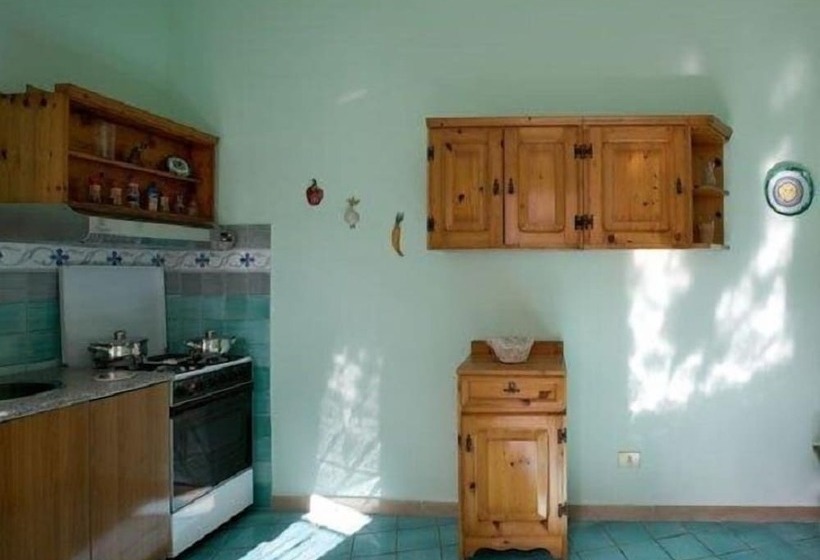 اتاق لوکس, La Casa Di Donn'amelia