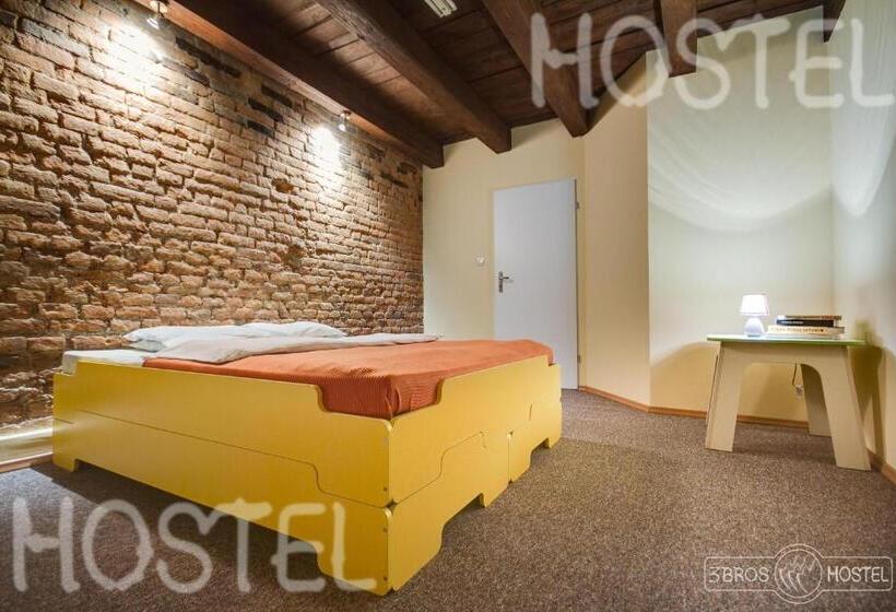 Standard room with outdoor bath, 3 Bros' Hostel Cieszyn