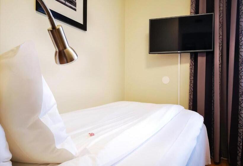 Номер Стандарт Индивидуальный, Best Western Plaza