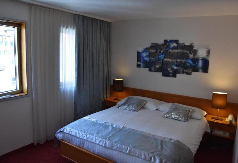 Номер Superior, Hôtel Des Trois Rois