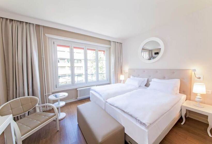 Quarto Estandar, Geneva By Fassbind