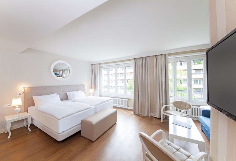 Quarto Superior, Geneva By Fassbind