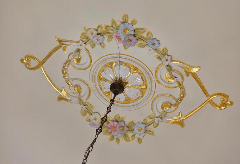 اتاق استاندارد, Palazzo Degli Affreschi