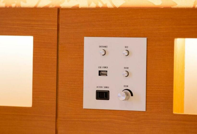 Номер Стандарт, Karaksa Hotel Grande Shin Osaka Tower