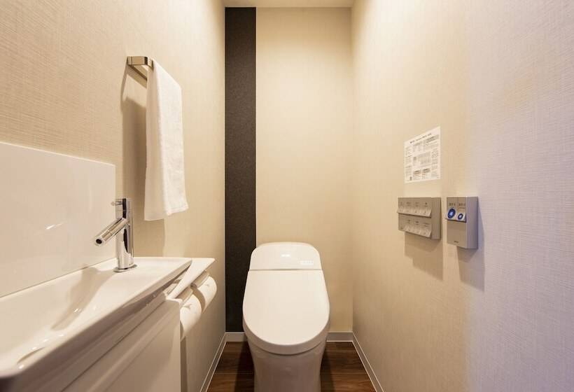 Номер Премиум, Karaksa Hotel Grande Shin Osaka Tower
