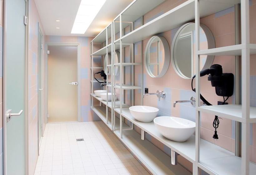 Номер Стандарт Совместная Ванная, The Green Elephant Hostel & Spa