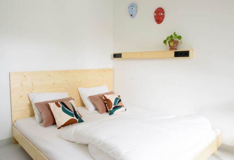 Номер Стандарт Совместная Ванная, The Green Elephant Hostel & Spa