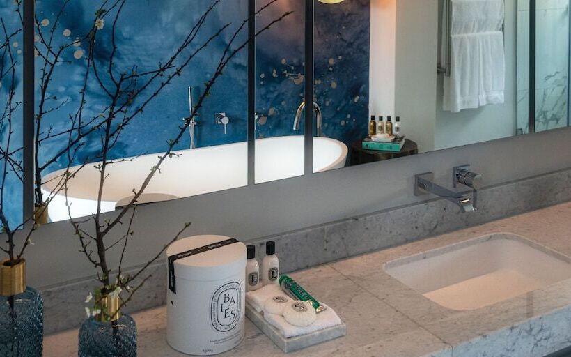 Президентский Люкс, Labotessa Luxury Boutique