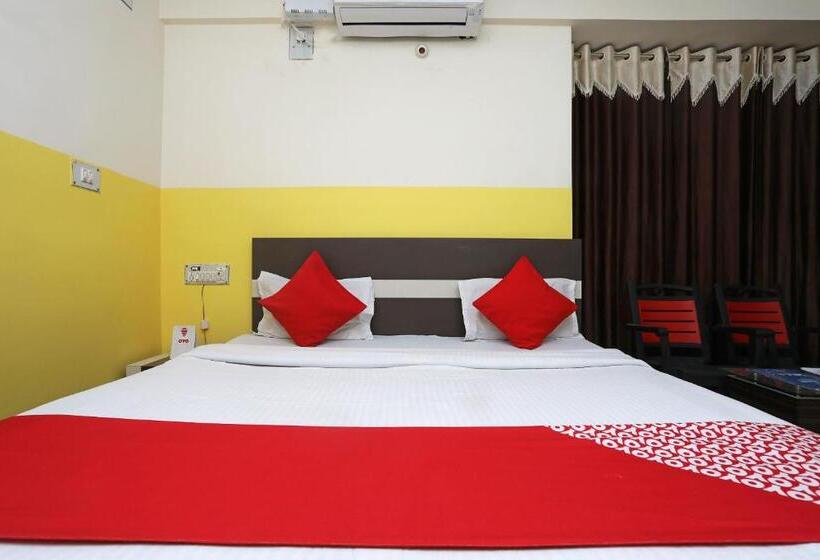 اتاق کلاسیک سه تخته, Aarush By Oyo Rooms