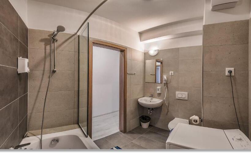 Apartamento 2 Dormitórios, Nova City Apartments