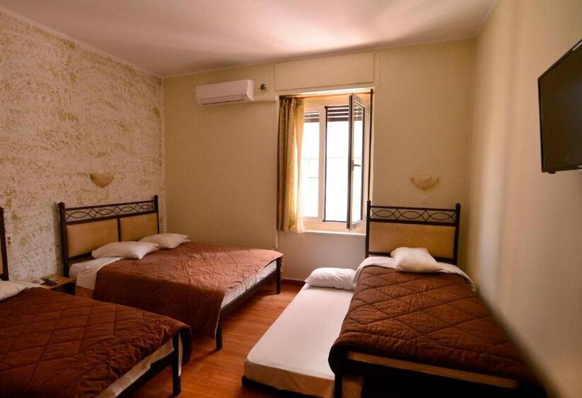 Семейный Номер Классика, Electra Hotel Piraeus
