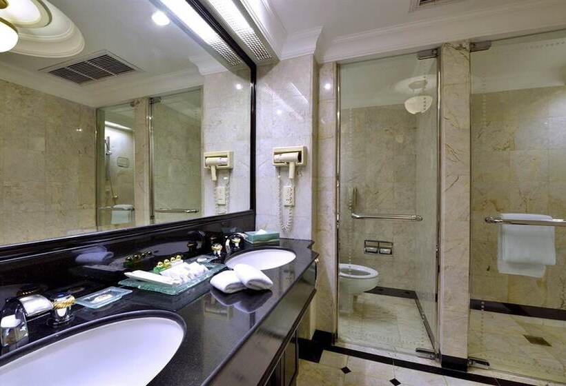 Suite Superior, Evergreen Laurel Hotel Bangkok