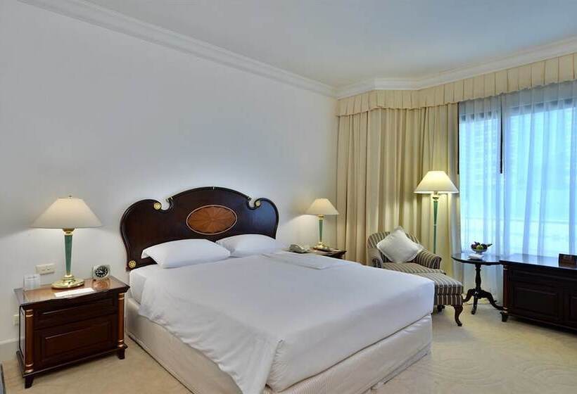 Suite Deluxe, Evergreen Laurel Hotel Bangkok