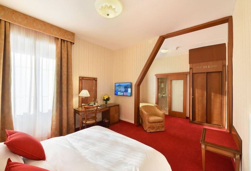 Номер Стандарт Трехместный, Golf Hotel René Capt