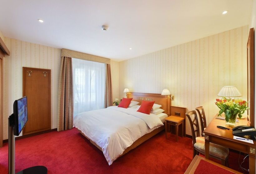 Номер Economy, Golf Hotel René Capt