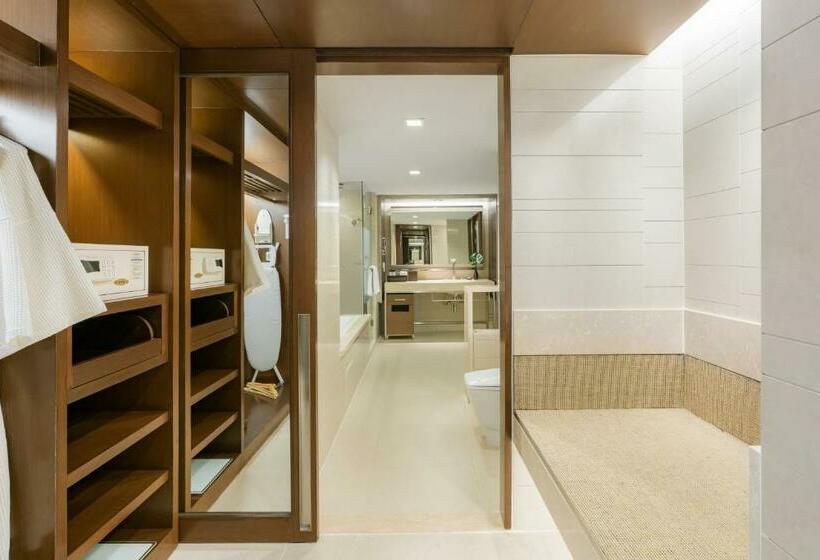 سوییت, Pathumwan Princess Hotel   Sha Extra Plus Certified