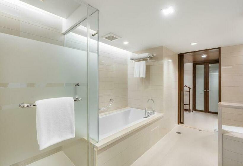 سوییت, Pathumwan Princess Hotel   Sha Extra Plus Certified