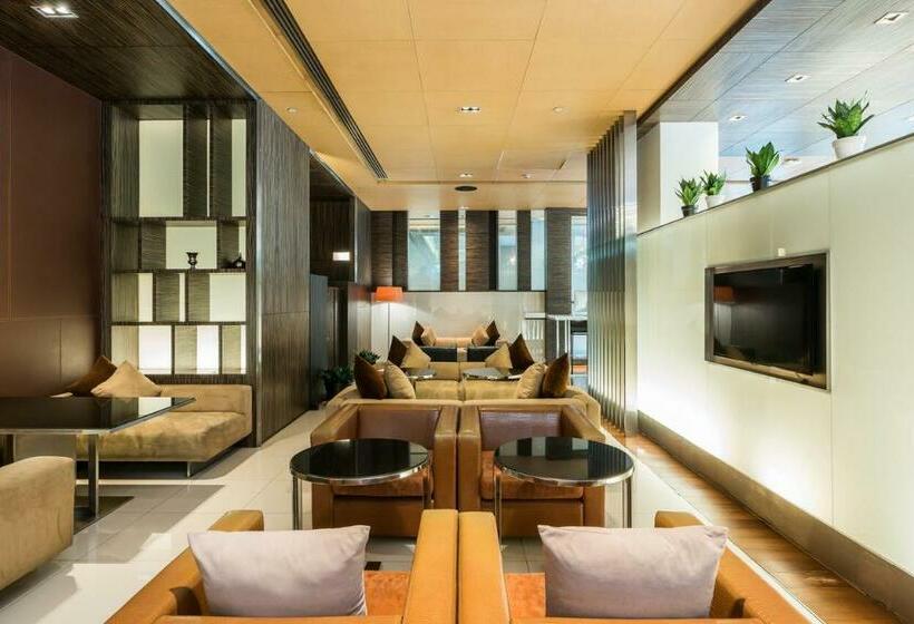 سوییت اجرایی, Pathumwan Princess Hotel   Sha Extra Plus Certified