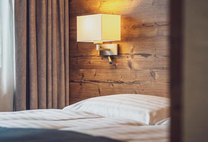 Одноместный Номер Стандарт Двуспальная Кровать, Strela By Mountain Hotels