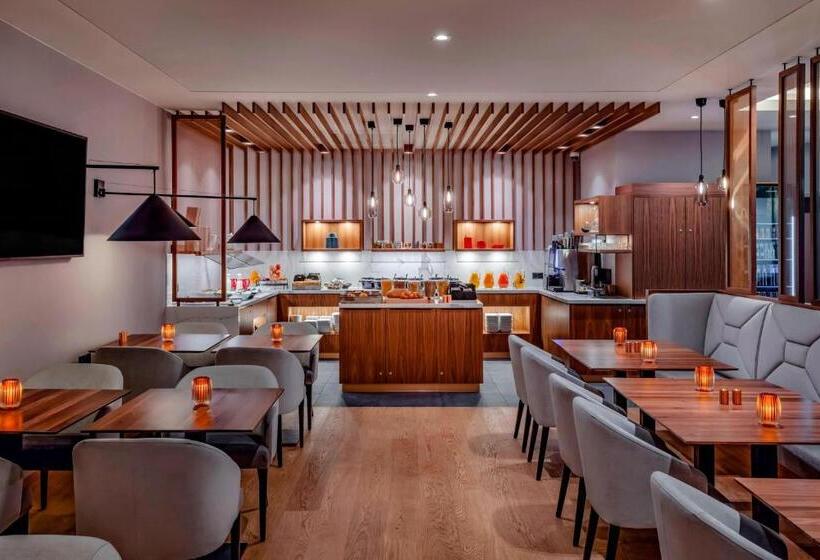 俱乐部客房, 湖景, Zurich Marriott