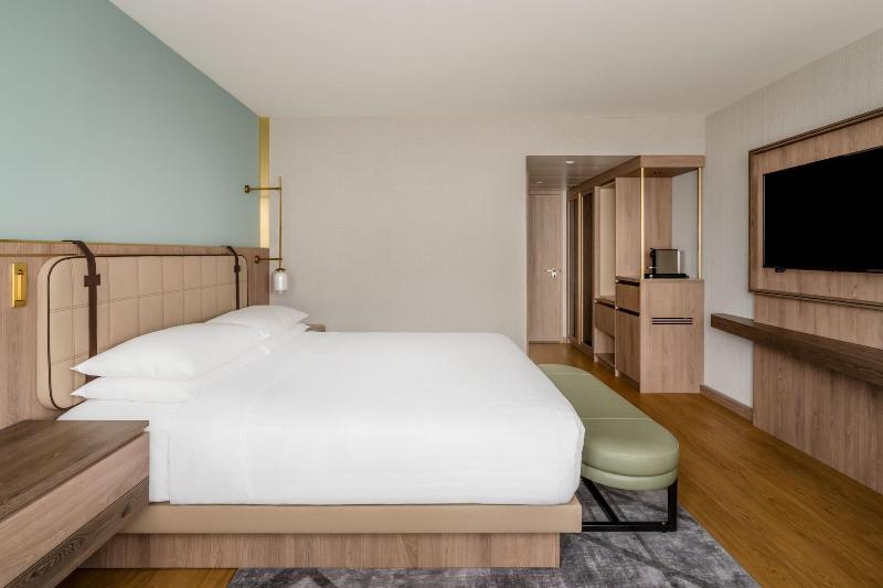 اتاق سوپریور با تخت بزرگ, Zurich Marriott