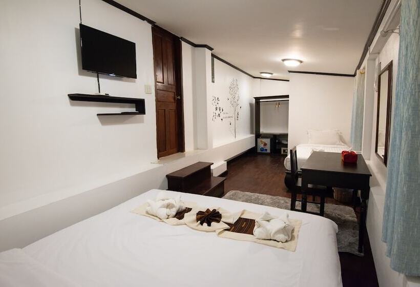 디럭스 트리플 룸, Jasmine Ville Guesthouse