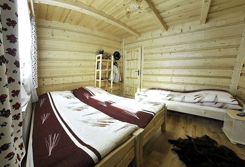 Quarto Triplo Estandar, Willa U Gałów
