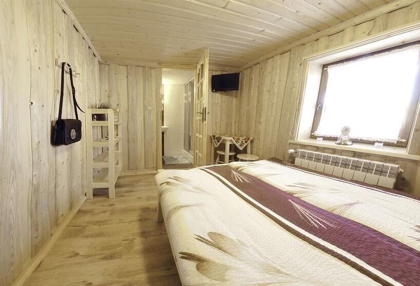 Quarto Triplo Estandar, Willa U Gałów