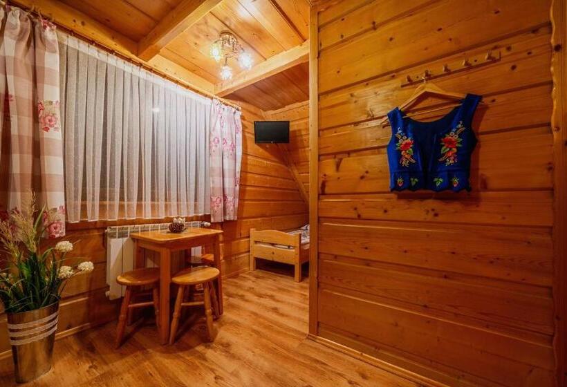 Quarto Triplo Estandar, Willa U Gałów