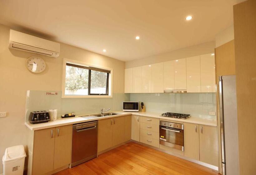 آپارتمان لوکس 2 خوابه, Apollo Bay Seal Apartments