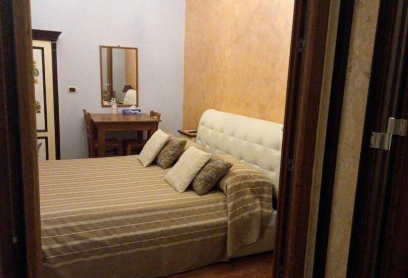 اتاق استاندارد با چشم‌انداز باغ, B&b Ulivi D'argento