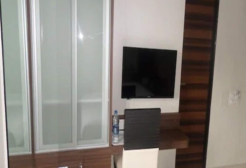 Номер Executive, Raj Palace