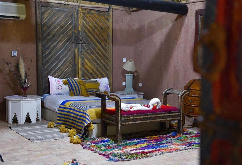 Quarto Estandar com Sacada, Villa Ayche