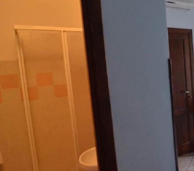 Четырехместный Номер Стандарт с Балконом, B&b Macrina
