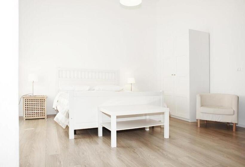 اتاق خانوادگی, B&b Barone Sieri Pepoli