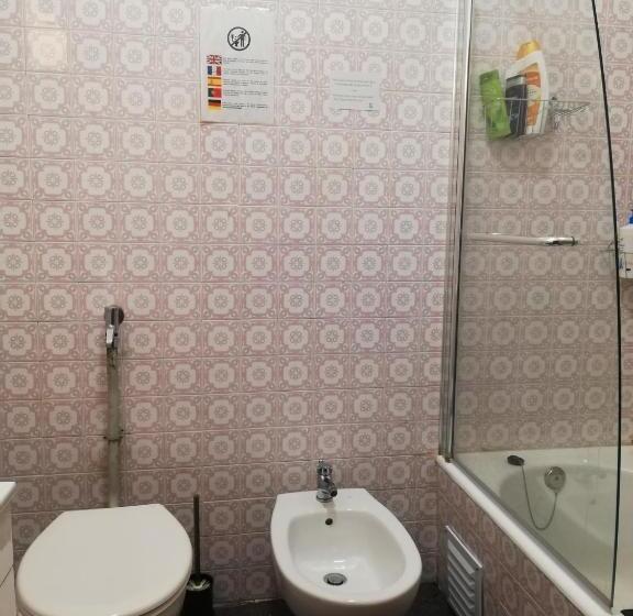 Трехместный Номер Стандарт с Балконом, Tripgeo Guesthouse
