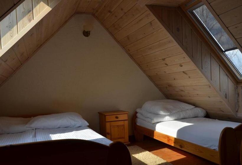 Family Suite, Dworek Mazurski Lizer