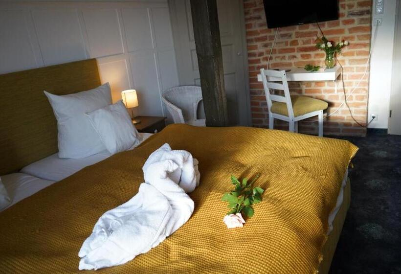 스탠다드 싱글 룸, Riverside Inn