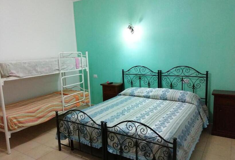 Номер Стандарт Трехместный, Agriturismo Tenuta Perruzzi