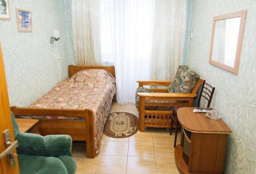Quarto Estandar Individual, Chernaya Zhemchuzhina