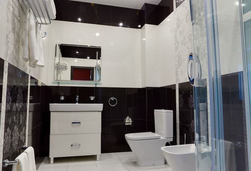 Студия Deluxe, Prestige Hotel Seven Kings