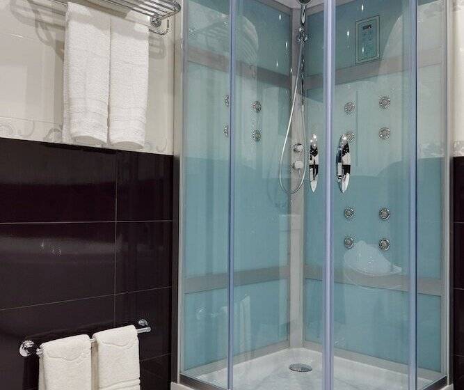 Люкс, Prestige Hotel Seven Kings