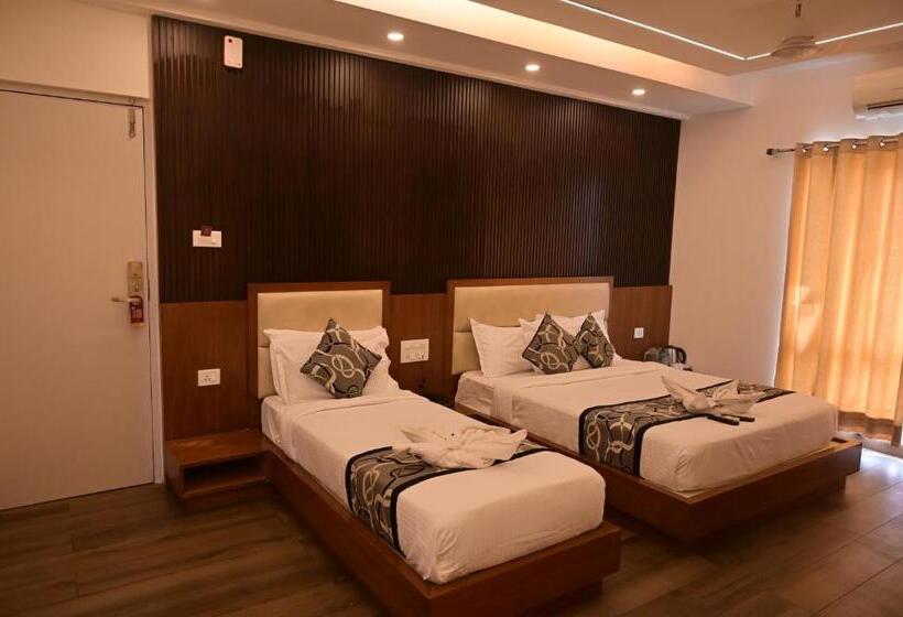 스탠다드 룸, Grand Cascade Chennai
