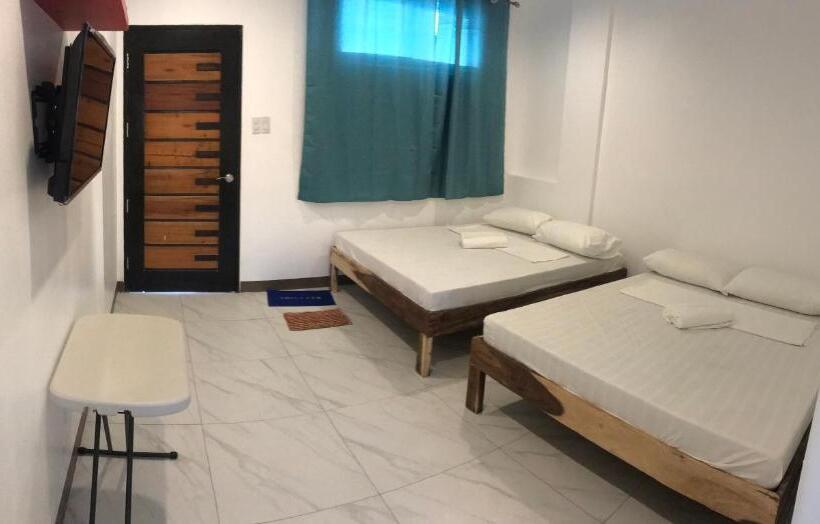 Четырехместный Номер Deluxe, Seabreeze Beach Lodge