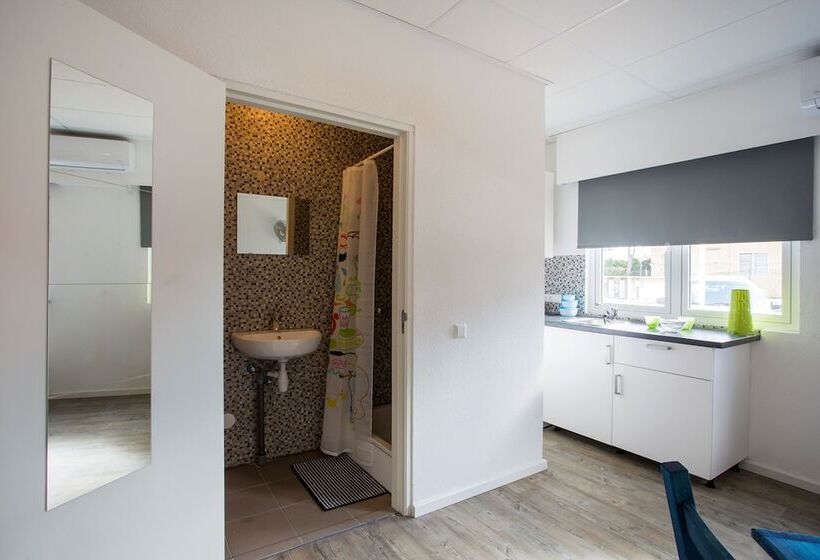 Standard Studio, Willemstad Resort