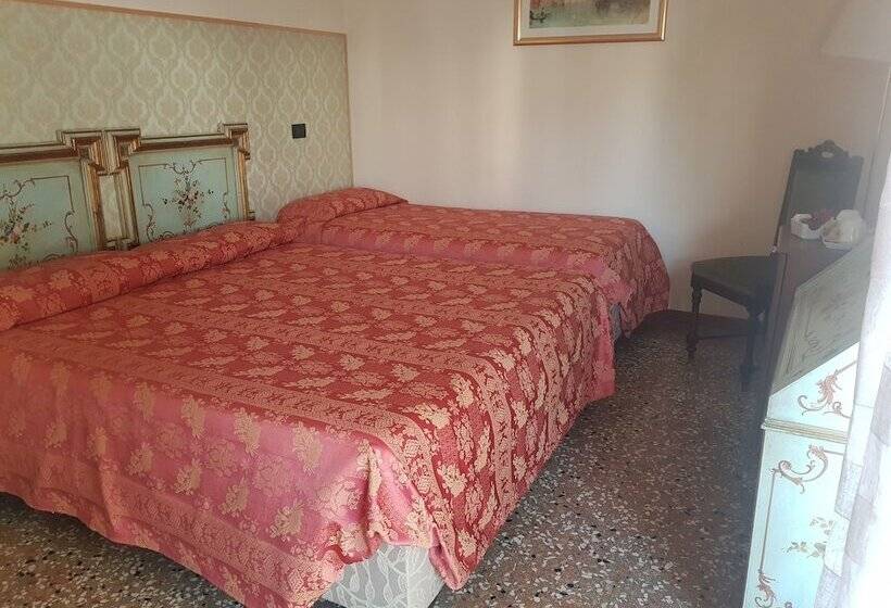 Номер Стандарт Трехместный, Venice Lion Residence   Vespucci