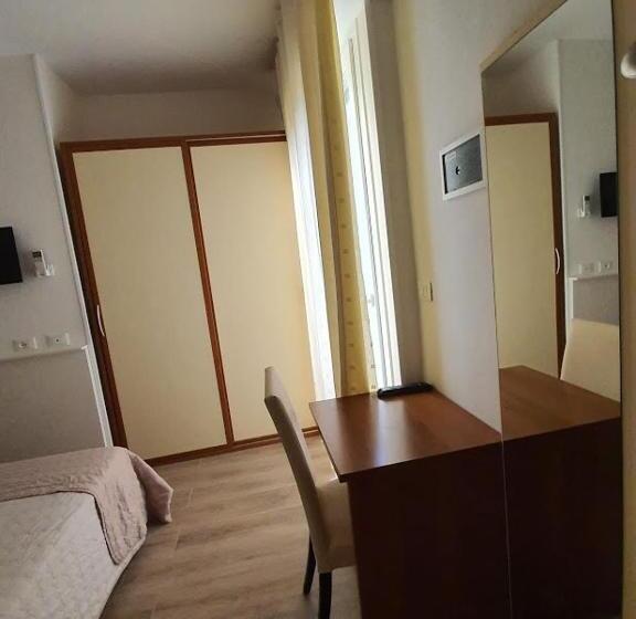 带露台的套间, Airone Cervia B&b Camere E Appartamenti