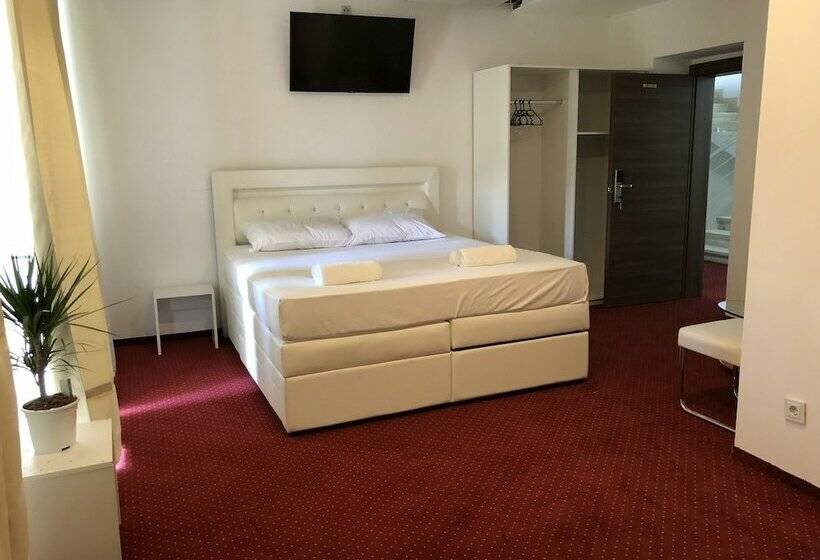 Triple Room Sea View, Park