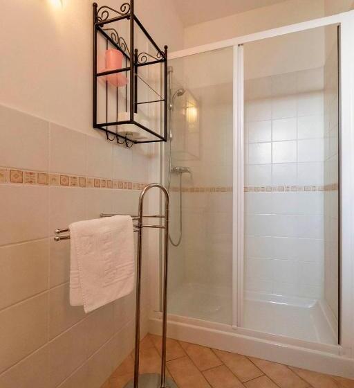Апартаменты 4 Спальни, Residence La Collina